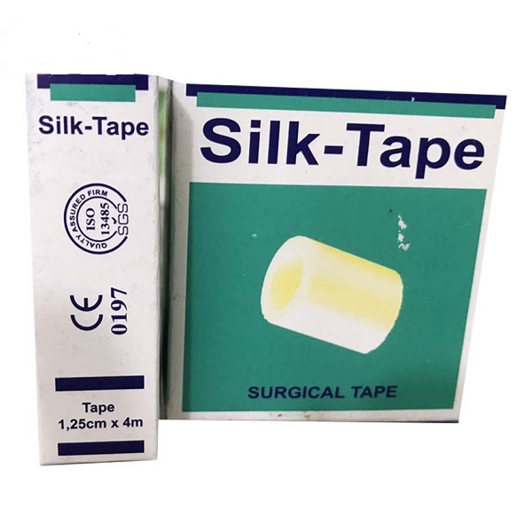 Băng dính y tế Silk-tape 1,25cm x 4m Thanh Bình (Hộp 12 cuộn) (cuộn)